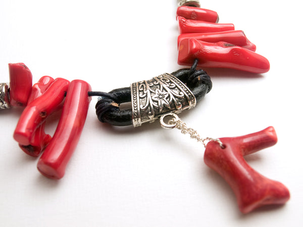 Collar Plateado Coral