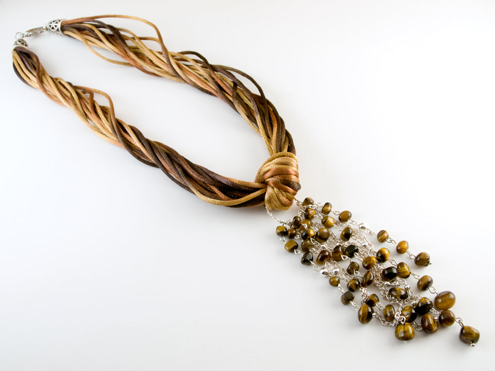 Collar Gran Cordelia Atigrada